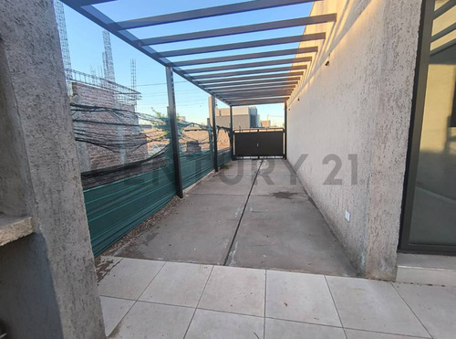 Casa En Venta Barrio Pinar Del Sol Vi