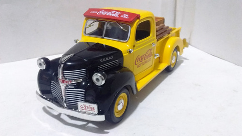  1947 Dodge Pick Up Delivery Van Bank Coca Cola 1/25 Ertl