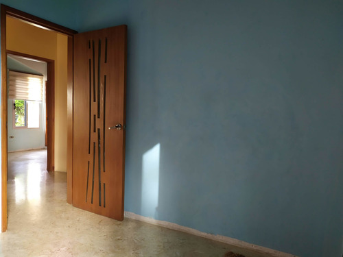 Imagen 16 de 19 de Venta Casa 279mts2 6h/3b/4pe Parque El Retiro 5184