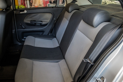 Imagen 15 de 25 de Volkswagen Voyage 1.6 Highline Imotion