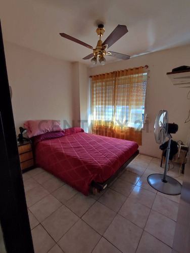 Century 21 Vende: Departamento De 2 Dormitorios En B° Centro, Santa Rosa Al 100