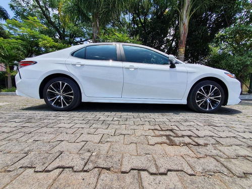 Imagen 9 de 10 de Toyota Camry 2020