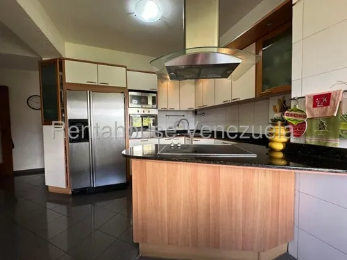 Venta De Penthouse Los Samanes