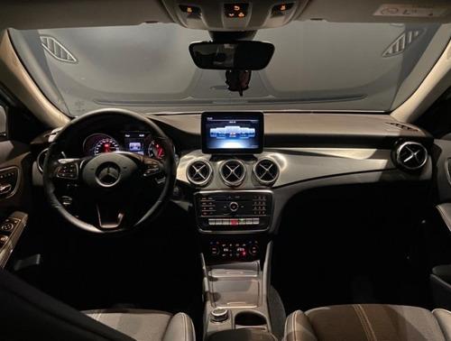 Imagem 6 de 10 de Mercedes Gla 200 Advance Ff