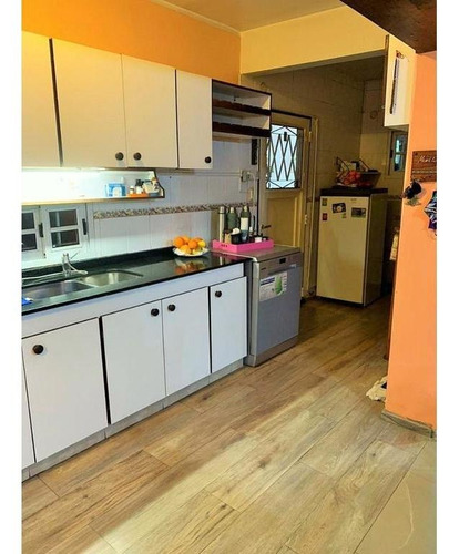 Imagen 5 de 14 de Casa Con Pileta Y Amplio Parque - Luis Guillon