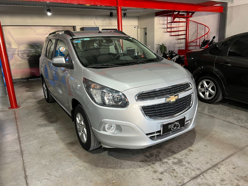 Imagen 2 de 14 de Chevrolet Spin Ltz 5as 2017