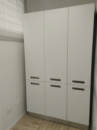 Apartamento En Venta En Conjunto Residencial Club De Playa. Lechería Anzoátegui