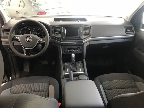 Imagen 8 de 25 de Volkswagen Amarok 2.0 Comfortline 4x2 180 Automatica At 2023