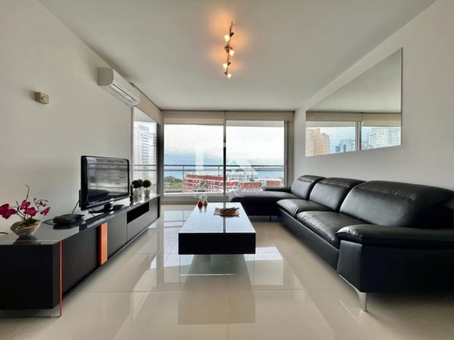 Apartamento En Venta Playa Mansa 2 Dormitorios Sunrise Tower