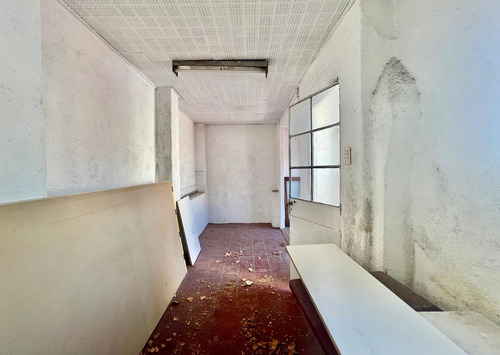 Imagen 25 de 30 de Casa En Venta A Reciclar En Villa Del Parque. A Precio De Departamento. Oportunidad Unica.