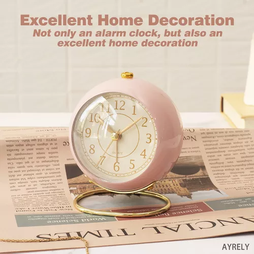  AYRELY® Reloj despertador analógico retro de metal con luz,  reloj de escritorio silencioso sin tictac, funciona con pilas para niños,  dormitorio, sala de estar, relojes de mesa para decoración de sala 