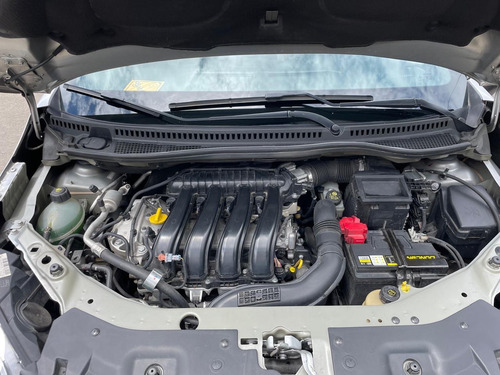 Renault Captur 2.0 Intens Automática