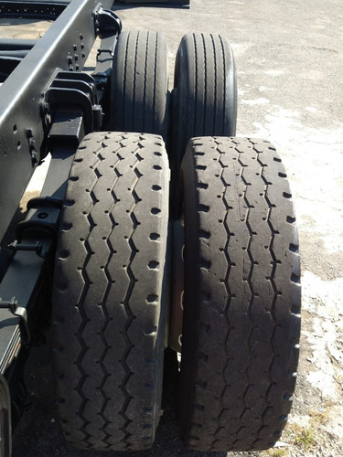 Imagem 6 de 11 de Volkswagen 24-250 Constelation 6x2 2008