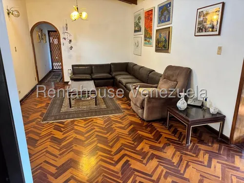 Amplia Casa En La Boyera