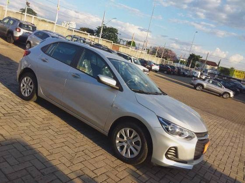Imagem 5 de 9 de Chevrolet Onix 1.0 Flex Lt Manual