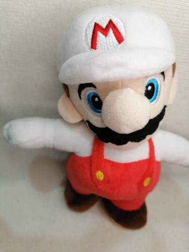 Imagen 7 de 7 de Peluche Original Super Mario Fire All Star Nintendo 23cm.