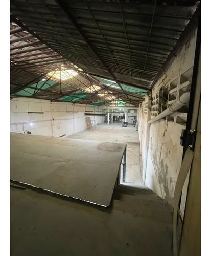 Venta De Galpón En Sarria (m.e)