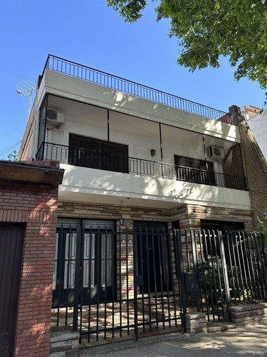 Venta De Casa 4 Ambientes En Villa Devoto, Capital Federal. 