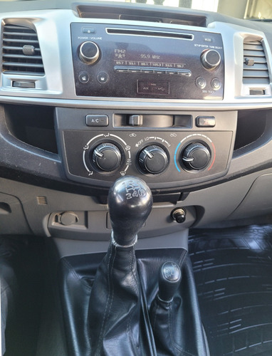 Toyota Hilux 3.0 Cd Sr 171cv 4x4 - C3