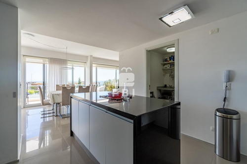 Apartamento 3 Dormitorios En Punta Ballena, Punta Ballena - Rinconada Del Mar - Ref : Pbi1909