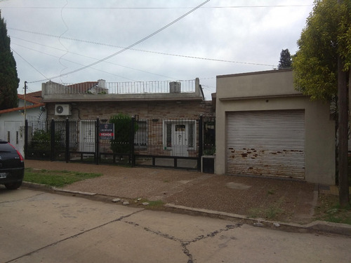 Casa En Venta En Quilmes Oeste.