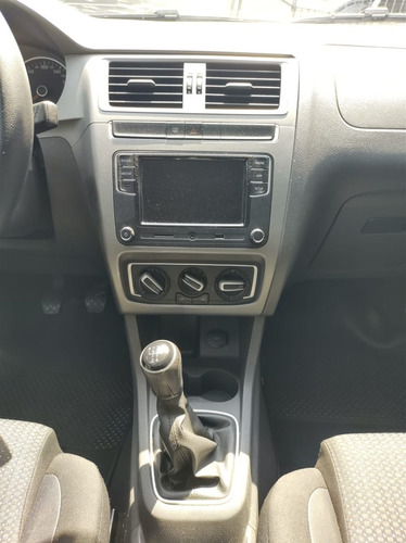Volkswagen Fox 1.6 MSI TOTAL FLEX CONNECT 4P MANUAL