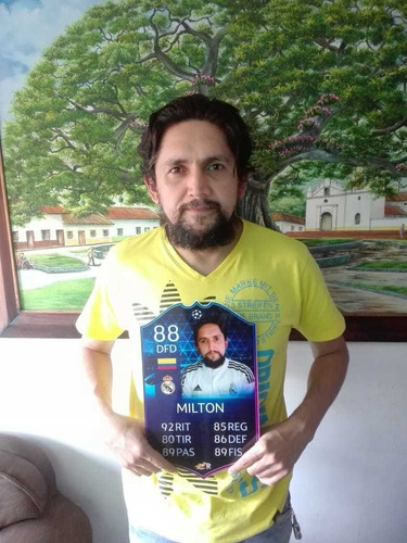 Imagen 6 de 8 de Carta Profesional De Fifa Ultimate Team Pequeña