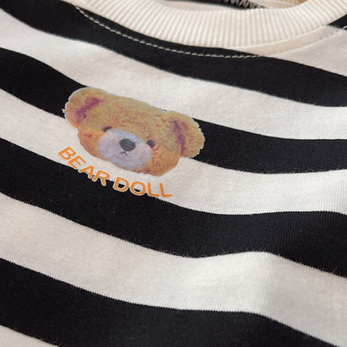 Camiseta De Manga Corta A Rayas De Verano Y Pantalones Corto