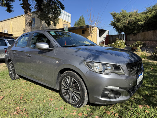 Peugeot 301 1.6 Allure Plus