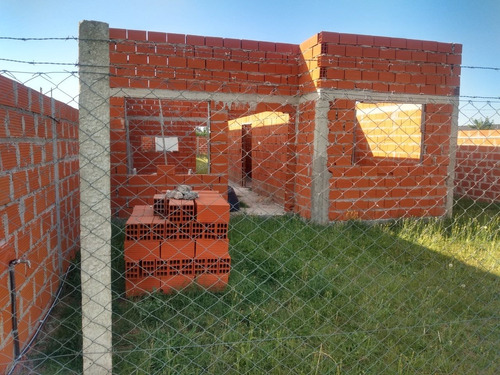 Casa En Construccion En Barrio La Campiña I