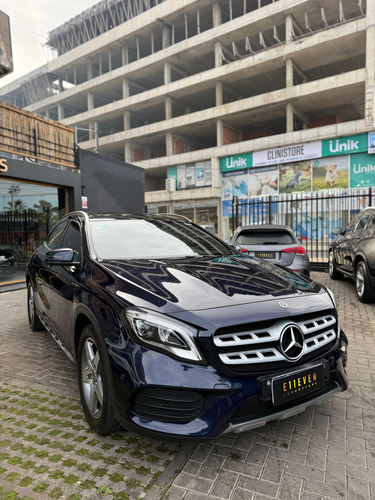 Mercedes-Benz Clase GLA 1.6 Gla250 Amg-line 211cv