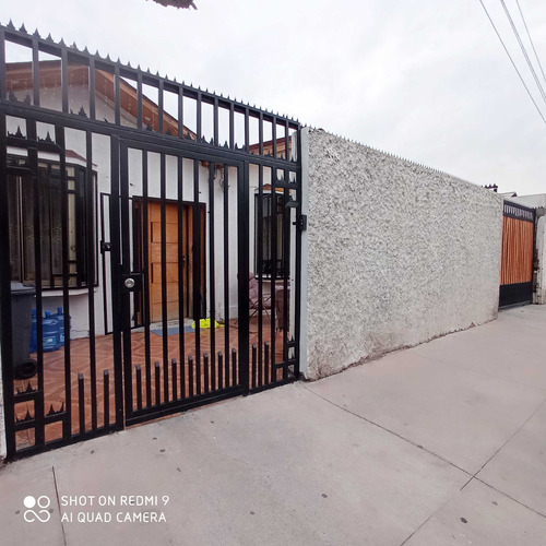 Casa En Venta, 5 Estacionamientos, El Parrón. (93659)
