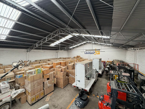 Bodega En Venta, Bosques De Xhala, 425 M2