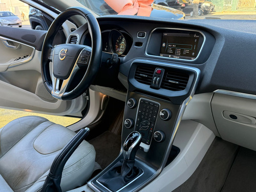 Volvo V40 Volvo V40 T4 Dynamic 2.0