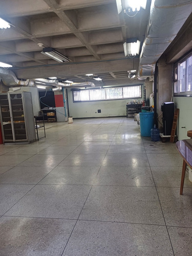Edificio Industrial En Venta Boleita Norte