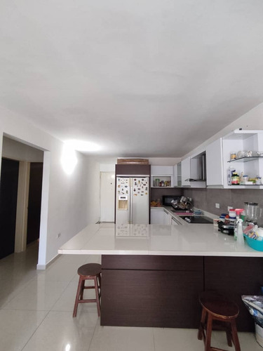 Imagen 4 de 14 de Apartamento En Las Trinitarias Ii, Altos De Maneiro