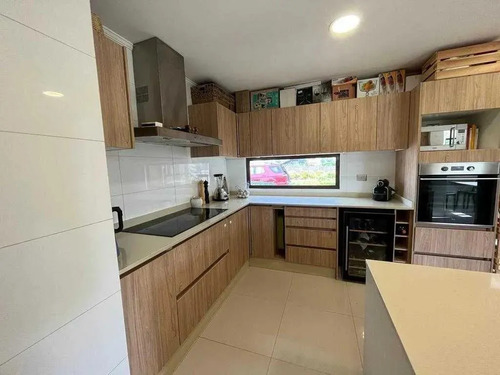 Vendo Parcela Con Hermosa Casa En Condominio