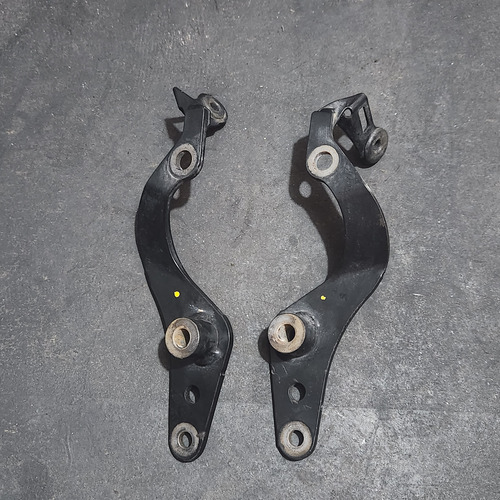 Suporte Do Espolier Honda Cb Twister 300f Do Motor (Usado)