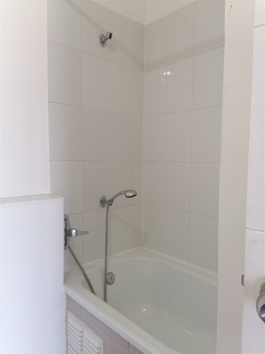 Departamento En Venta De 2 Dorm., 2 Baños En Quilpué