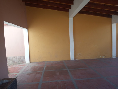 Excelente Propiedad Para Flia Grande O Negocios (colegio, Ancianato, Guarderia, Posada,etc)
