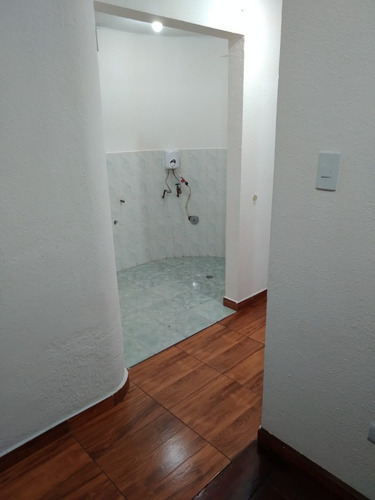 Imagen 2 de 4 de Suite De 1 Dormitorio En El Norte De Quito, Sector La Y.