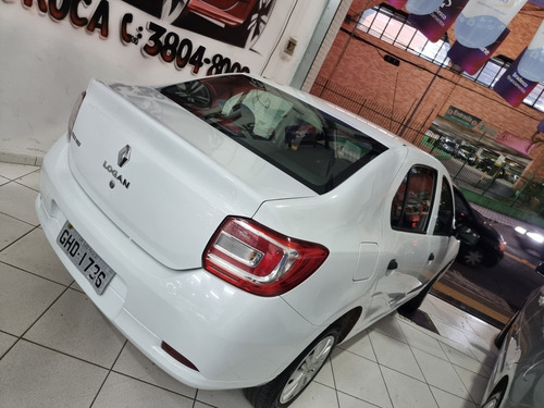 Imagem 5 de 8 de Renault Logan 2016 1.0 16v Authentique Hi-flex 4p