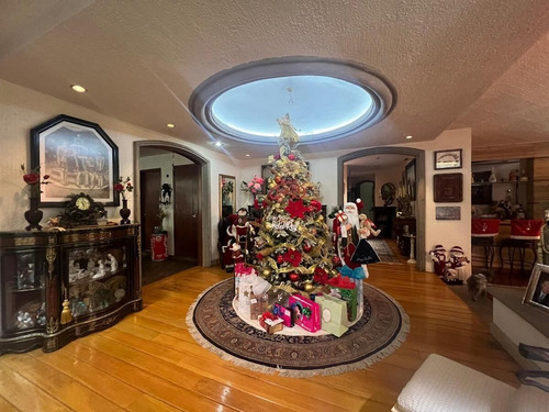 Residencia En Venta En Fraccionamiento El Bosque En Bosque Del Pedregal