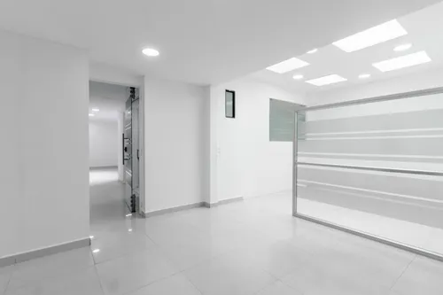 Local En Arriendo/venta En Chapinero Alto. Cod A22221