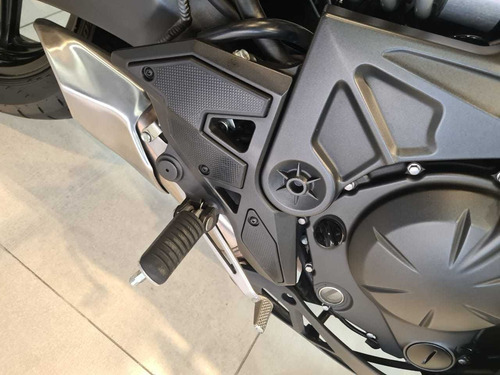 Imagen 4 de 15 de Kawasaki Versys 650 Cassano Automobili