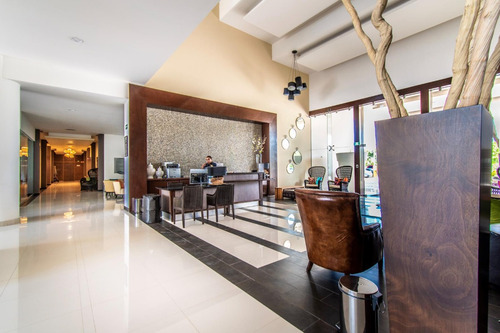Terreno En Venta En Cancún, Lagos Del Sol, Lujoso Residencial