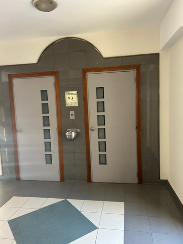 Hotel Importante A Refaccionar Centro Rio Cuarto Buen Estado