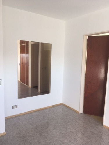 Imagen 2 de 8 de Departamento En Venta En Wilde Centro