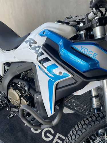 Voge 300 Rally Blanco Concesionario Oficial Kova Motorcycle