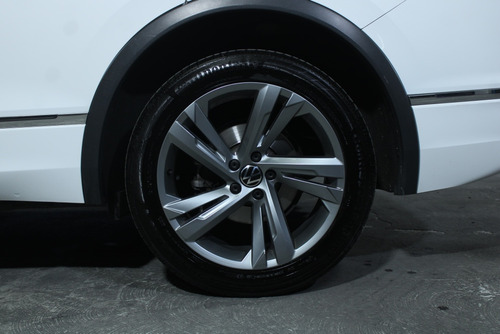 Volkswagen Tiguan 1.4 R-line